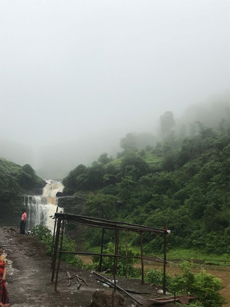 Bhavali-Waterfall-fog-rains