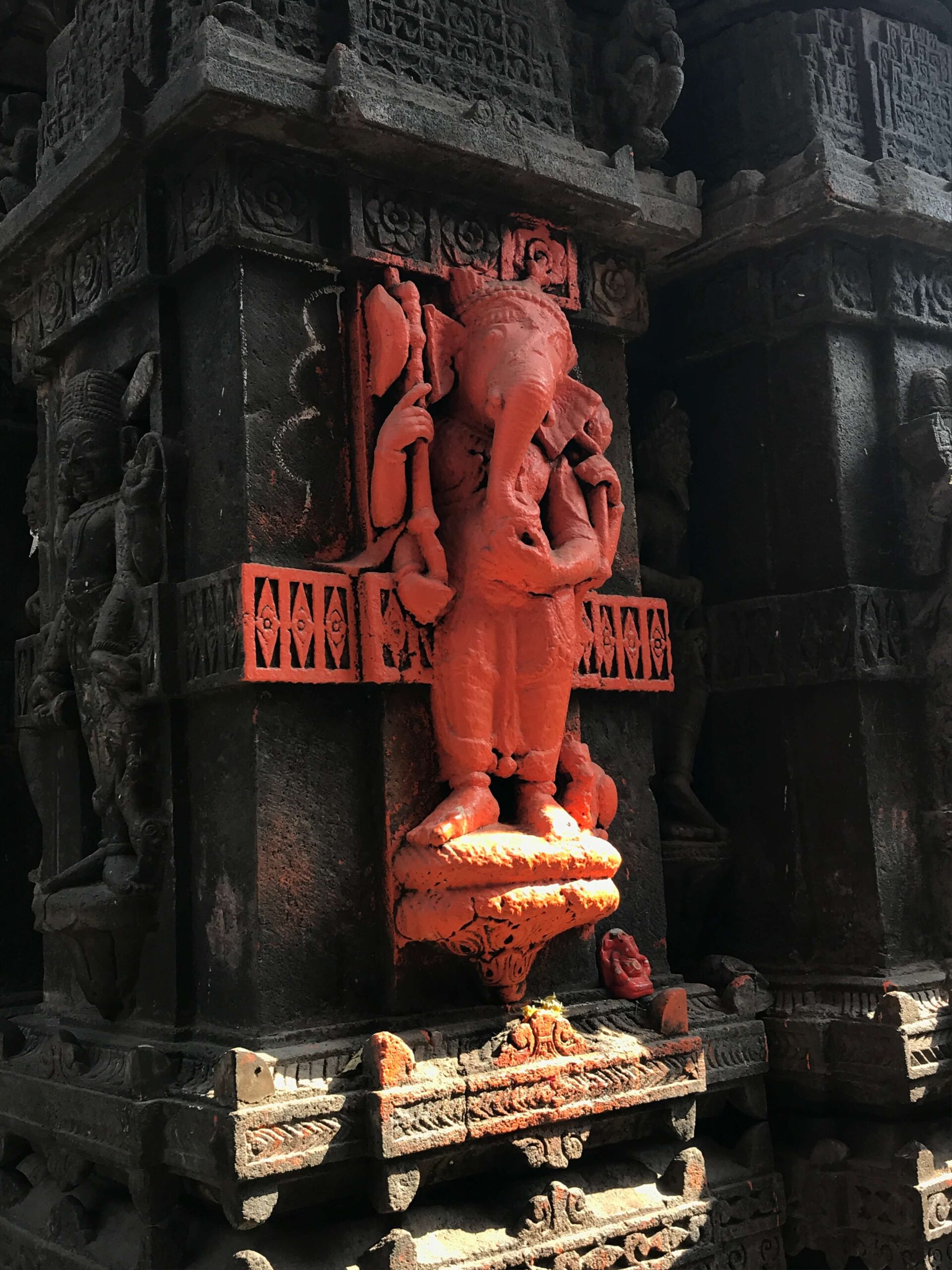 ganpati bappa statue